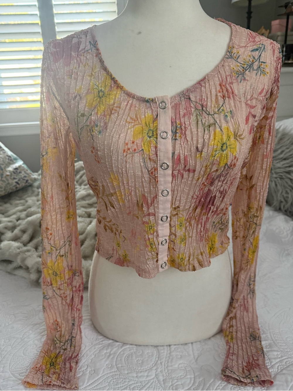 We The Free Pink Floral Long-Sleeve Button Crop Top